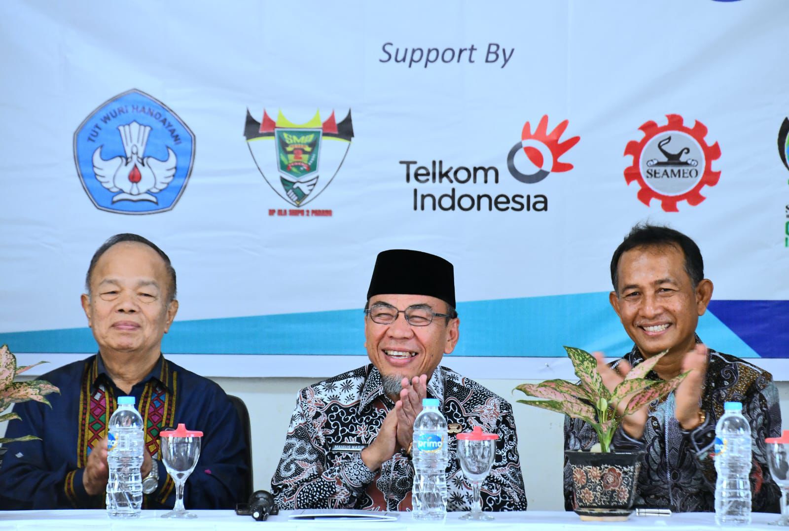 wakil-walikota-padang-buka-secara-resmi-pelatihan-pembelajaran-guru-smpn-2-padang