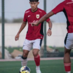 terpopuler:-timnas-indonesia-u-17-imbangi-pantai-gading,-fans-mu-siap-cukur-rambut-setelah-387-hari