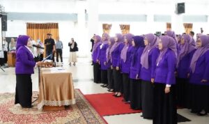 ny.lise-eka-putra-lantik-ketua-tp-posyandu-kecamatan-dan-nagari-se-tanah-datar