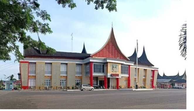 annike-maulana-diberhentikan-sesuai-prosedur-negara