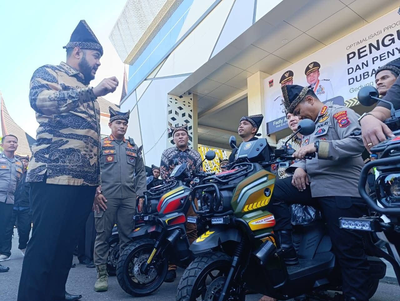 208-dubalang-kota-akan-mengitari-padang-tiap-malam