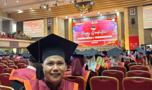 akhirnya,-si-anak-tarusan-itu-jadi-sarjana