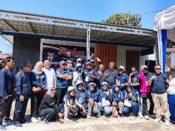 jalan-sehat-nasdem-tanah-datar:-merajut-kebersamaan,-menyapa-rakyat-lewat-langkah-nyata