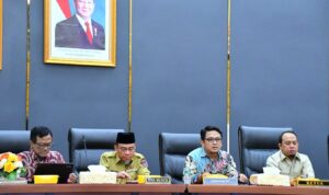 penguatan-tata-kelola-pemerintahan,-pemko-dan-dprd-padang-rakor-dengan-tim-kpk penguatan-tata-kelola-pemerintahan,-pemko-dan-dprd-padang-rakor-dengan-tim-kpk