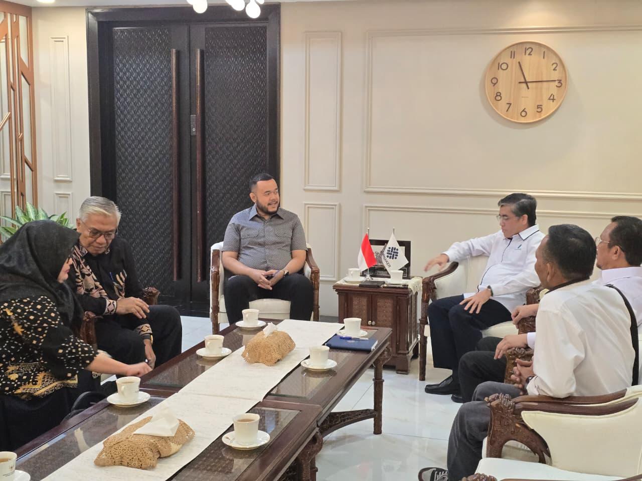 terkait-peluang-kerja-dikota-padang-walikota-temui-menteri-ketenagakerjaan-ri