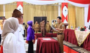 wabup-rahmat-minta-optimalkan-peran-tim-pembina-posyandu wabup-rahmat-minta-optimalkan-peran-tim-pembina-posyanduÂ