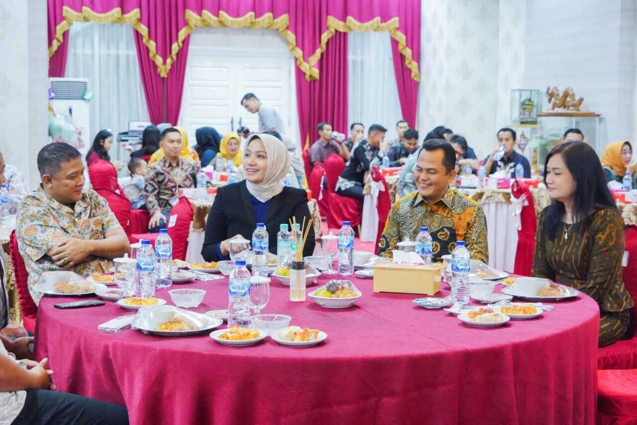 kajari-sumanggar-siagian,-disambut-hangat-di-kabupaten-dharmasraya