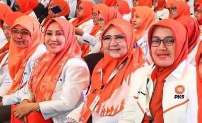 mengikuti-bimteknas,-nevi-zuairina-siap-kolaborasi-struktur,-konstituen,-dan-pejabat-publik-pks