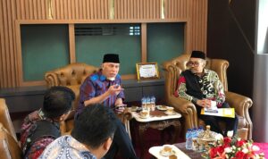 gubernur-mahyeldi-bahas-pertumbuhan-ekonomi-bersama-bps-sumbar