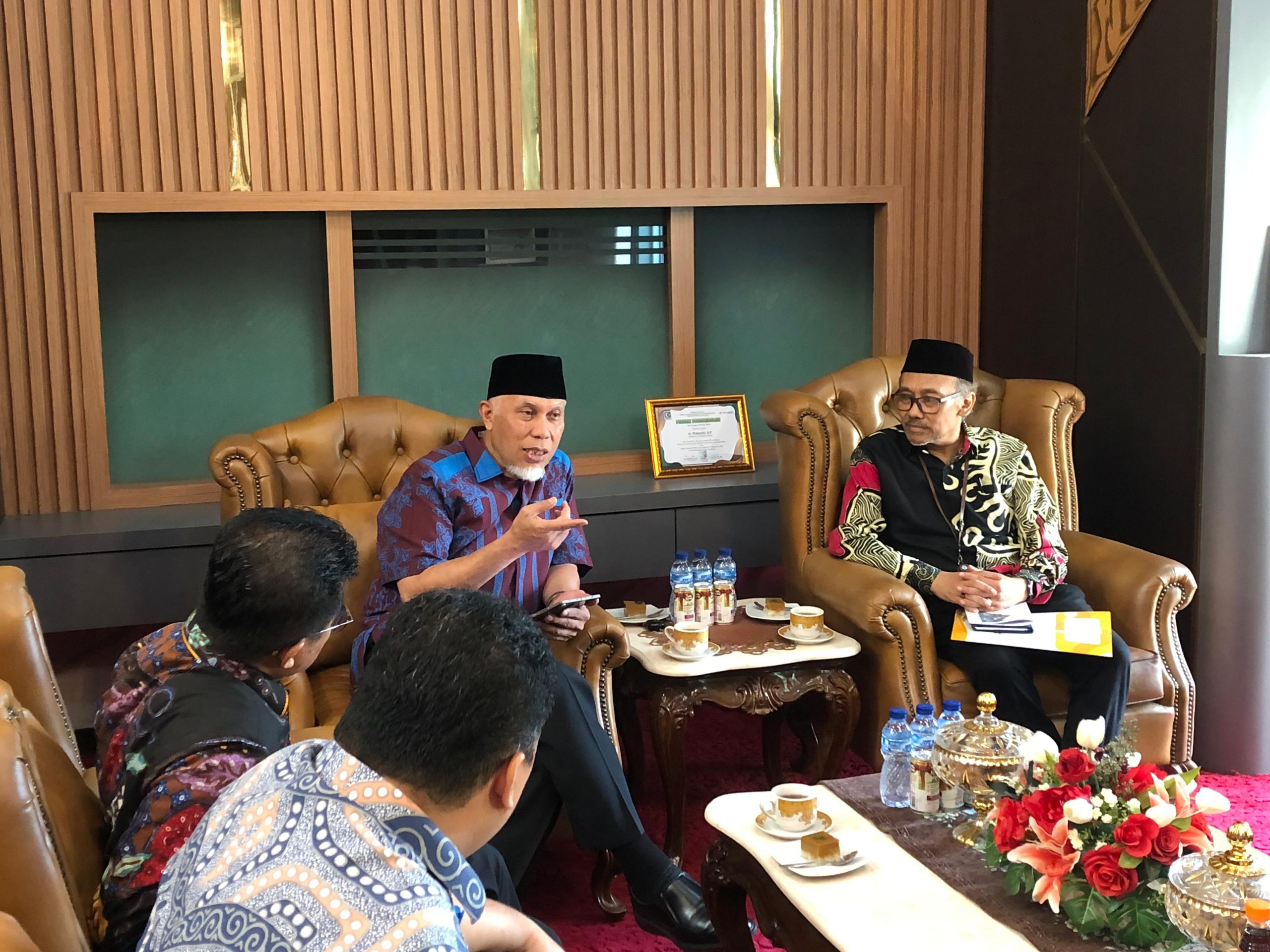 gubernur-mahyeldi-bahas-pertumbuhan-ekonomi-bersama-bps-sumbar