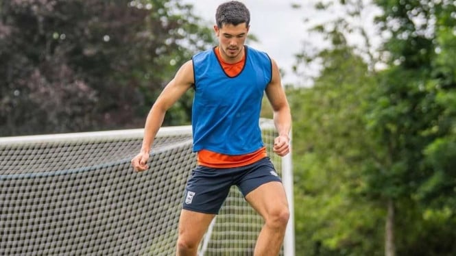 elkan-baggott-gemilang,-bawa-ipswich-town-puncaki-klasemen-premier-league-2