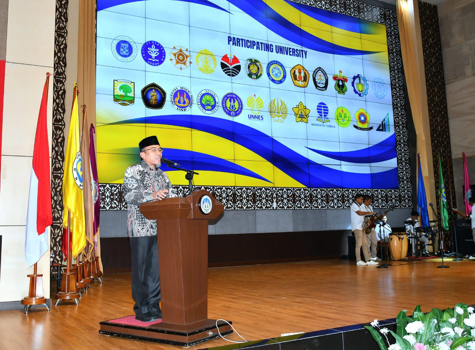 wakil-walikota-padang-apresiasi-raker-mwa-ptnbh-di-unp