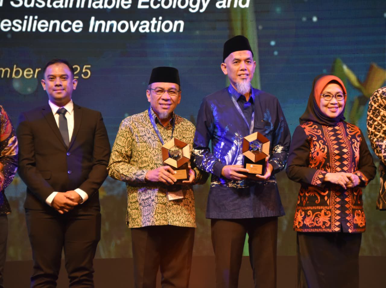 program-smart-surau-raih-indonesia-smart-nation-awards-2025