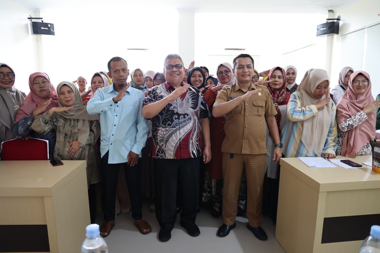 ketua-dprd-sumbar-muhidi-komitmen-perhatikan-dan-dan-bantu-umkm