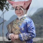 hj.-nevi-zuairina-bangga,-perempuan-minang-rahmah-el-yunusiyyah-dianugerahi-gelar-pahlawan-nasional