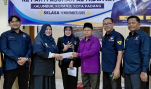 peringati-hut-ke-14,-nasdem-padang-serahkan-sembako-dan-santuni-puluhan-anak-yatim peringati-hut-ke-14,-nasdem-padang-serahkan-sembako-dan-santuni-puluhan-anak-yatim