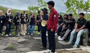 kkl-tematik-mahasiswa-geografi-unp,-observasi-pembelajaran-sejumlah-sekolah-di-yogyakarta