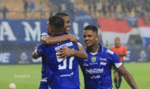 komite-disiplin-pssi-jatuhkan-sanksi-berat-ke-persib,-psm,-dan-pss-sleman:-total-denda-capai-ratusan-juta komite-disiplin-pssi-jatuhkan-sanksi-berat-ke-persib,-psm,-dan-pss-sleman:-total-denda-capai-ratusan-juta
