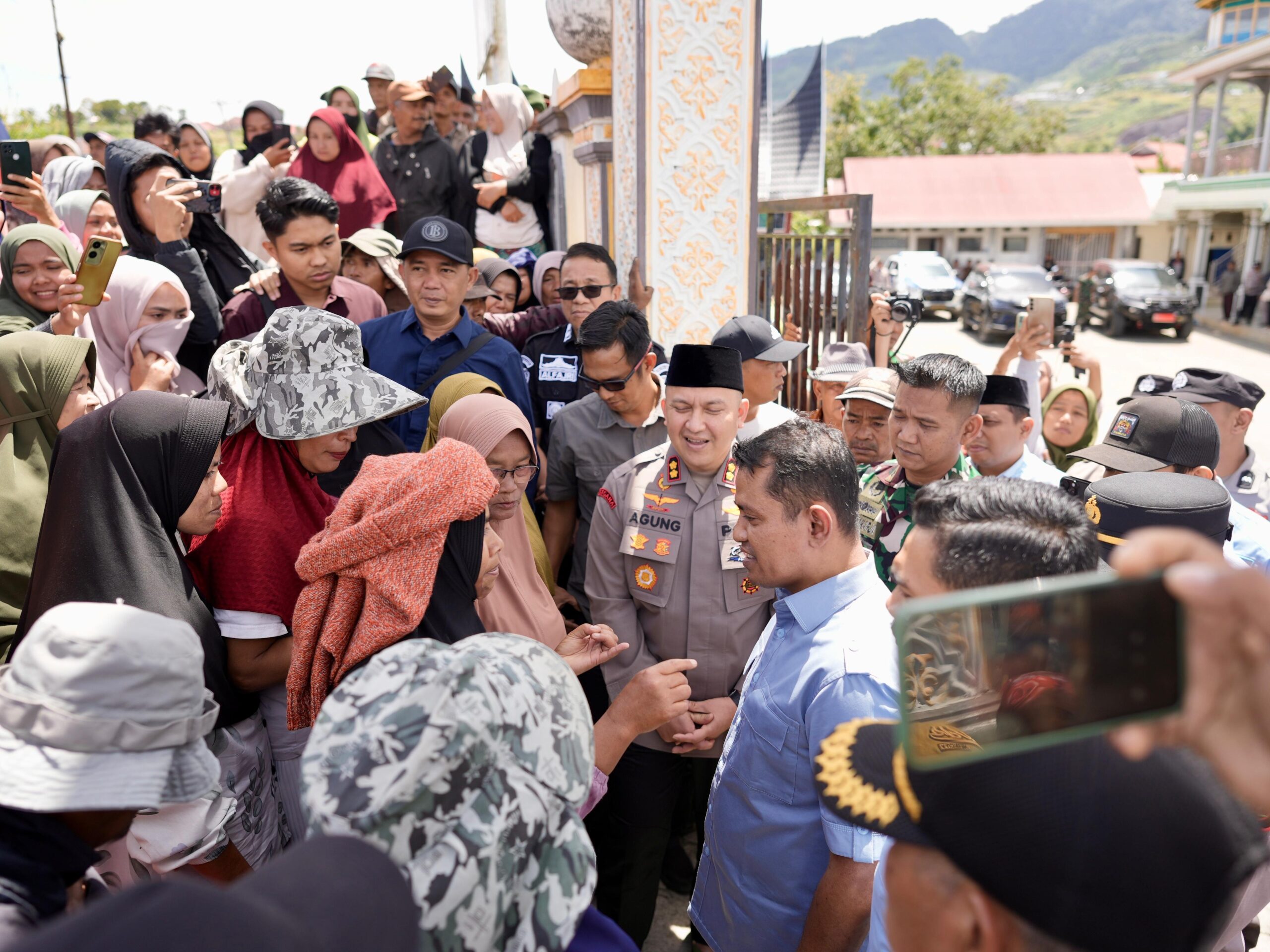 pemkab-solok-gelar-sosialisasi-geothermal-bersama-masyarakat-nagari-batu-bajanjang