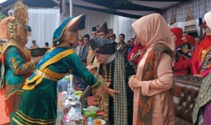 masyarakat-kuranji-hulu-gelar-festival-‘manyerak-anak-daro’ masyarakat-kuranji-hulu-gelar-festival-‘manyerak-anak-daro’