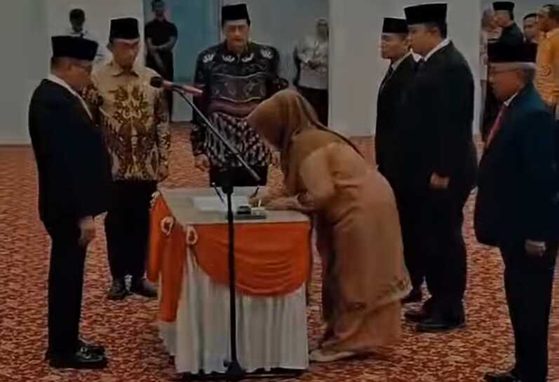 sehari,-walikota-bukittinggi-gelar-dua-kali-mutasi