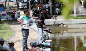 ratusan-pemancing-meriahkan-festival-mancing-mania-ratu-prabu ratusan-pemancing-meriahkan-festival-mancing-mania-ratu-prabu