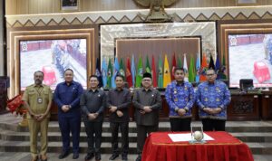 dprd-sumbar-tetapkan-propemperda-tahun-2026-dan-dua-perda dprd-sumbar-tetapkan-propemperda-tahun-2026-dan-dua-perda