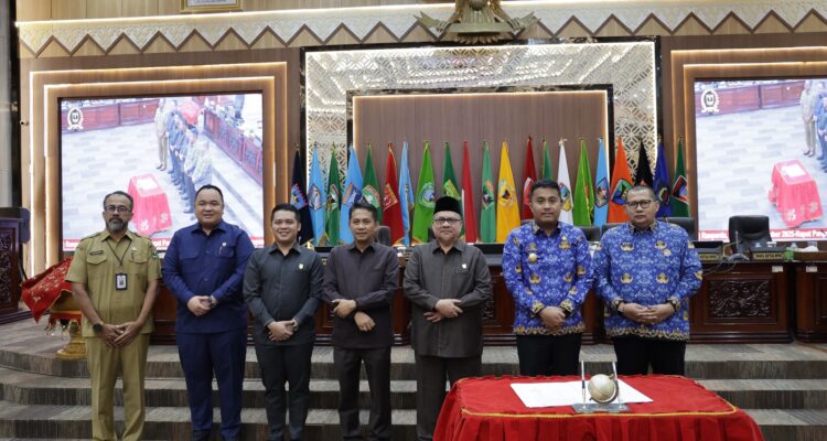 dprd-sumbar-tetapkan-propemperda-tahun-2026-dan-dua-perda
