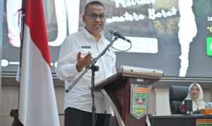 sekdaprov-arry-yuswandi:-realisasi-apbd-sumbar-2025,-lampaui-rata-rata-nasional sekdaprov-arry-yuswandi:-realisasi-apbd-sumbar-2025,-lampaui-rata-rata-nasional