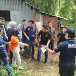 reka-ulang-kasus-pembunuhan-bayi-di-ngarai-sianok,-tersangkan-peragakan-24-adegan