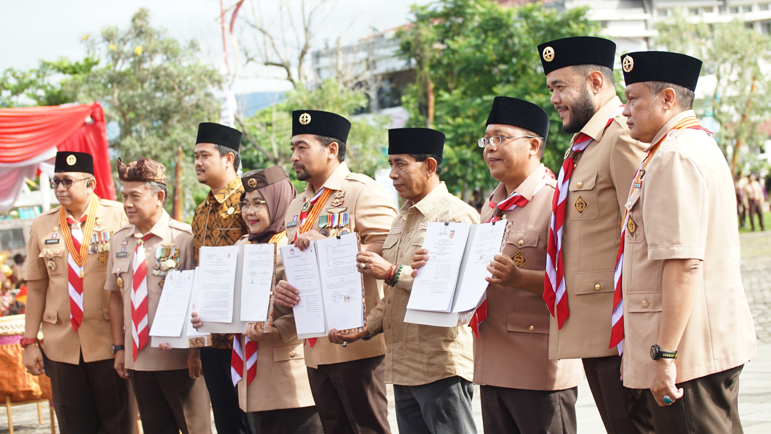 terus-perkuat-keterlibatan-semua-pihak-dalam-pengawasan,-bawaslu-sumbar-lakukan-mou-dan-bentuk-saka-adhyasta-pemilu-dengan-kwartir-daerah-03-gerakan-pramuka-sumatera-barat