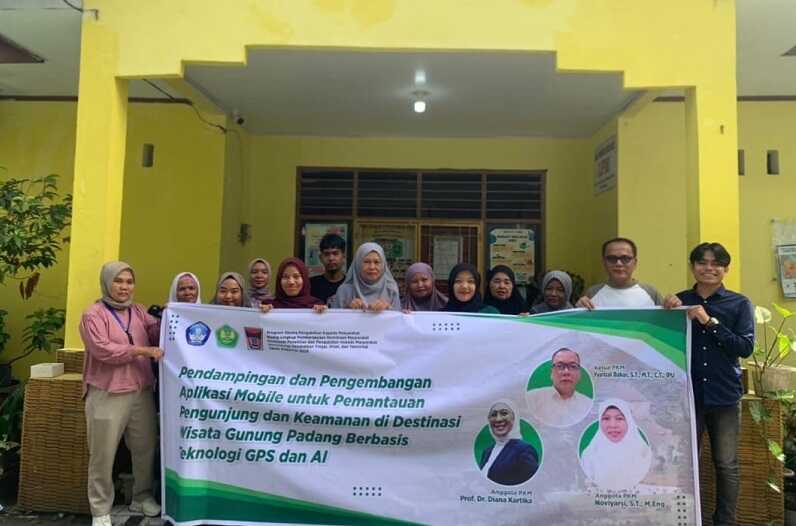 universitas-bung-hatta-hadirkan-aplikasi-pemantauan-pengunjung-berbasis-gps-dan-ai-di-gunuang-padang