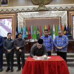 rapat-paripurna-dprd-sumbar-tetapkan-perda-apbd-2026-dan-susunan-opd