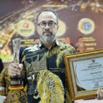 enam-kali-berturut-turut,-sekretariat-dprd-sumbar-raih-predikat-badan-publik-informatif-dari-komisi-informasi