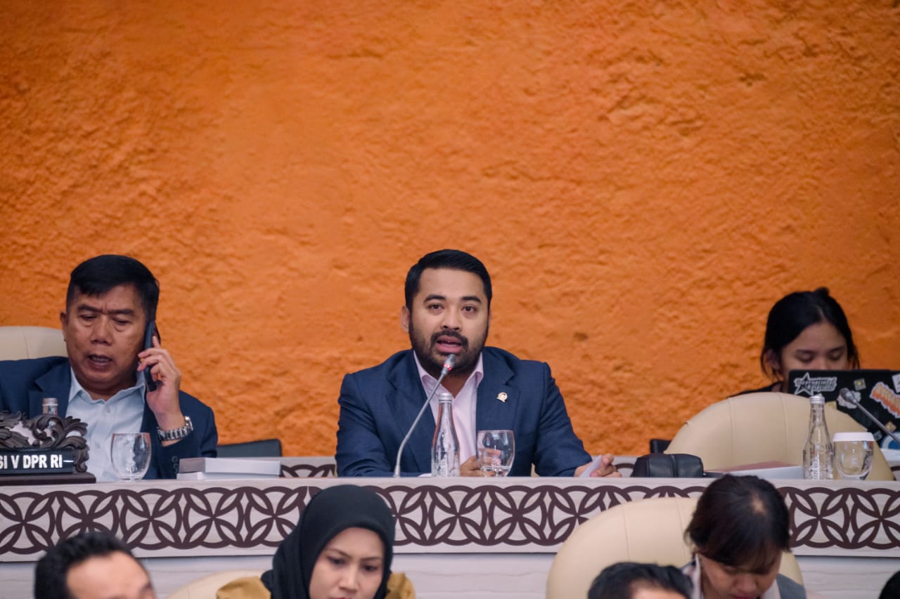 zigo-rolanda-tekan-kemenhub-selamatkan-publik,-perlintasan-ka-harus-jadi-program-utama