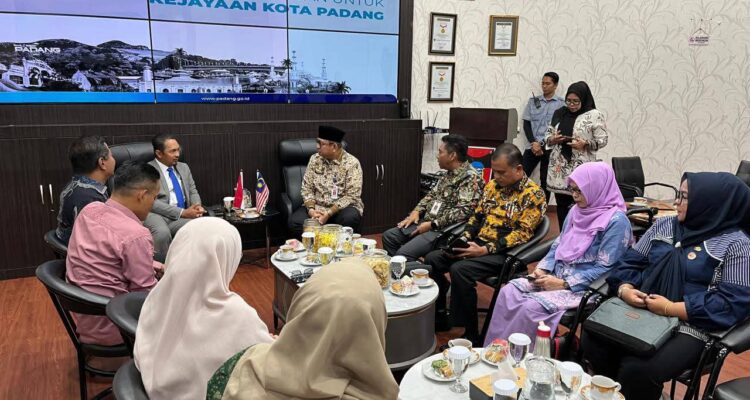 pemko-padang-sambut-baik-rencana-kerjasama-dengan-konjen-malaysia-medan