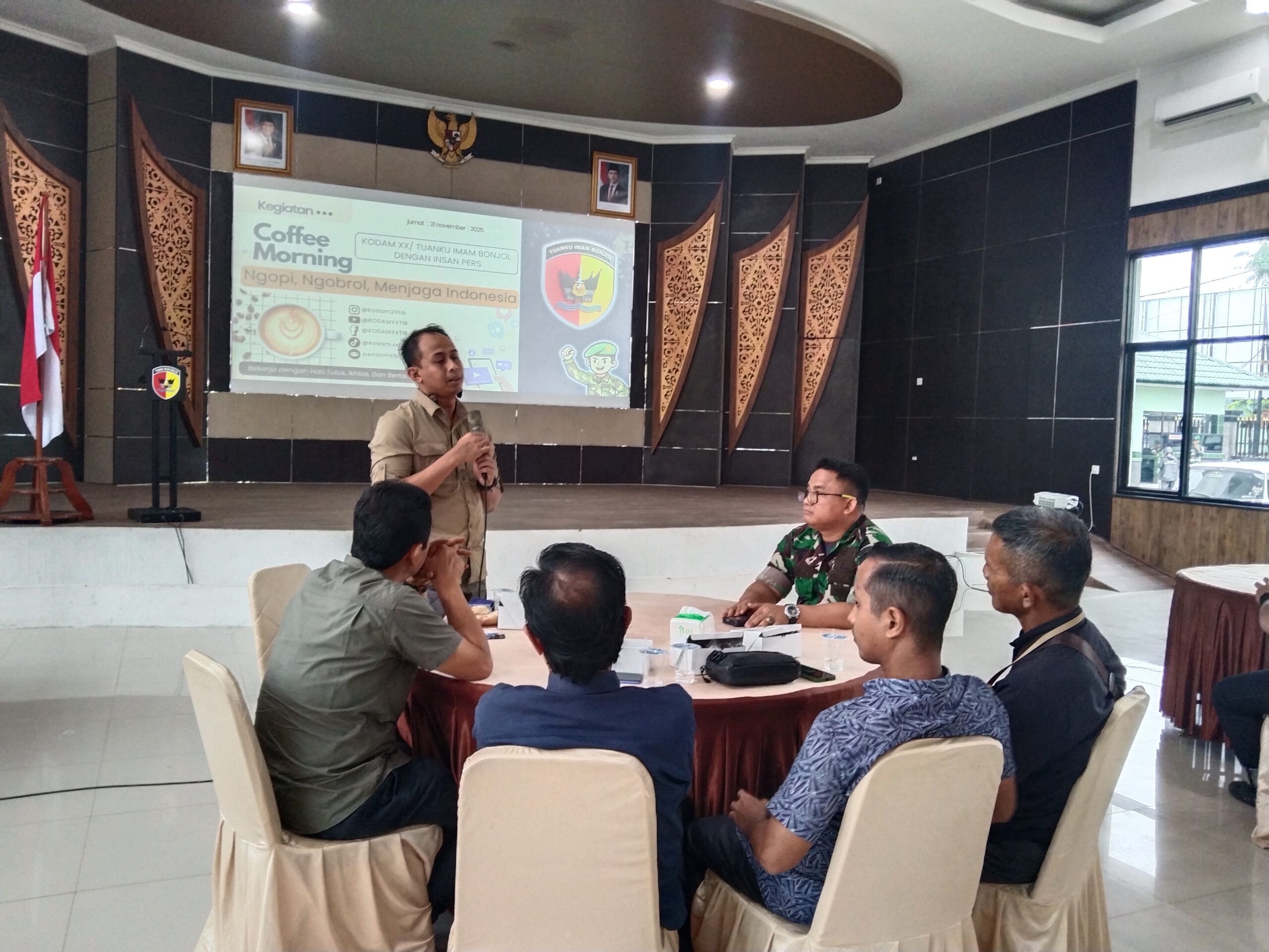 kodam-xx/tib-gelar-coffee-morning-bersama-insan-pers-untuk-pererat-silaturahmi-dan-sinergi