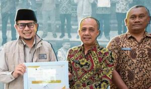 dorong-ketahanan-pangan,-wawako-bukittinggi-serahkan-300-bibit-cabai dorong-ketahanan-pangan,-wawako-bukittinggi-serahkan-300-bibit-cabai