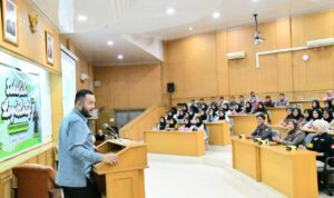 walikota-padang-jadi-narasumber-pada-seminar-sekolah-legislatif-2025