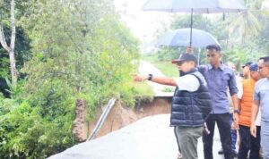 banjir,-longsor-dan-pohon-tumbang-landa-padang-pariaman