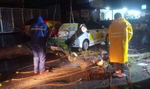 monsun-asia-mengamuk,-14-kabupaten-kota-di-sumbar-terancam-bencana-serentak