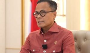 minang-geopark-run-2025:-dony-oskaria-ajak-peserta-nikmati-alam-minangkabau-dony-oskaria-dukung-minang-geopark