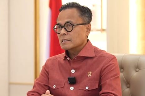 minang-geopark-run-2025:-dony-oskaria-ajak-peserta-nikmati-alam-minangkabau-dony-oskaria-dukung-minang-geopark