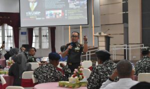 danrem-032/wbr-:-bela-negara-harus-menjadi-kekuatan,-bukan-hanya-slogan danrem-032/wbr-:-bela-negara-harus-menjadi-kekuatan,-bukan-hanya-slogan