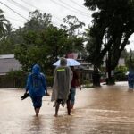 sampan-banjir,-pariaman-–-sicincin-putus