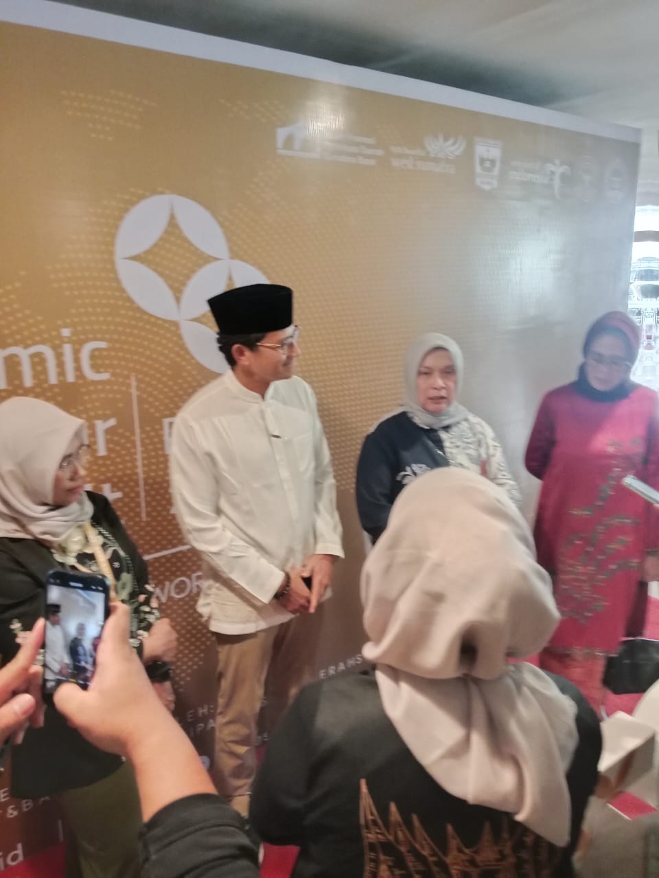 sandiaga-uno-ajak-pengusaha-hadiri-wies-2025,-fokus-ekonomi-masa-depan