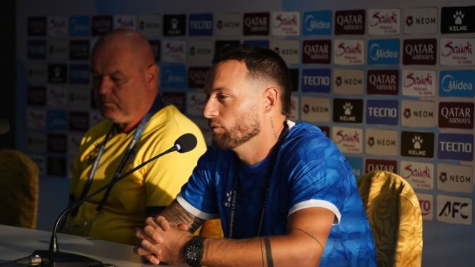 marc-klok-gaungkan-persib-bangkit-jelang-laga-lawan-mu