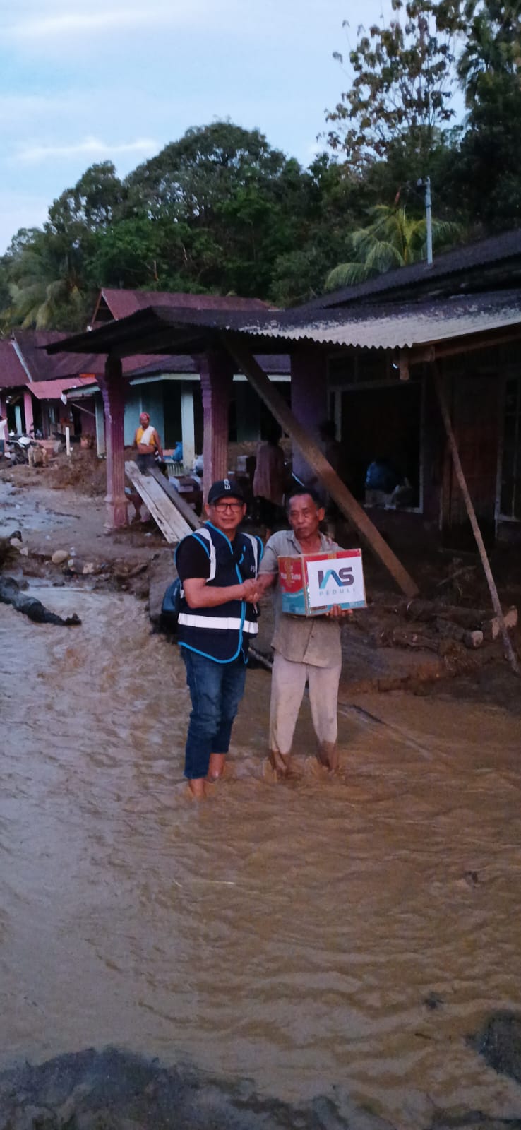 ias-peduli:-injourney-aviation-services-kerahkan-tim-tanggap-darurat-dan-distribusikan-bantuan-untuk-korban-banjir-di-sumatra