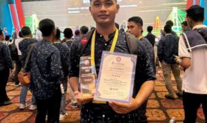 membanggakan:-satria-budiman,-perwakilan-kai-divre-ii-sumbar-raih-penghargaan-platinum-pada-tkmpn-xxix-di-batam,-kepulauan-riau membanggakan:-satria-budiman,-perwakilan-kai-divre-ii-sumbar-raih-penghargaan-platinum-pada-tkmpn-xxix-di-batam,-kepulauan-riau