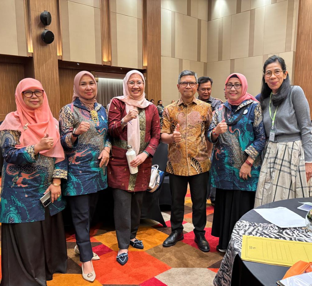 sekjen-kemenlu-ri,-denny-abdi-terpilih-sebagai-ketua-umum-dpp-ika-unand-2025–2029